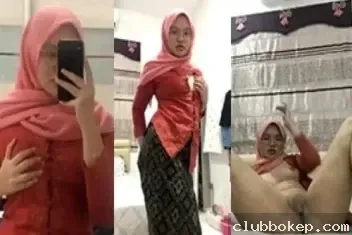Cewek binal ngangkang coli kirim ke cowoknya